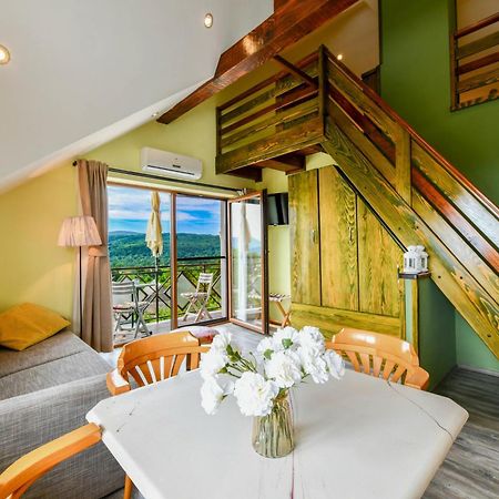 Accommodation "Old Town Dreznik" Раковица Екстериор снимка