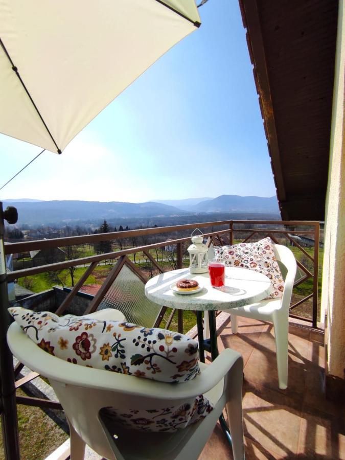Accommodation "Old Town Dreznik" Раковица Екстериор снимка