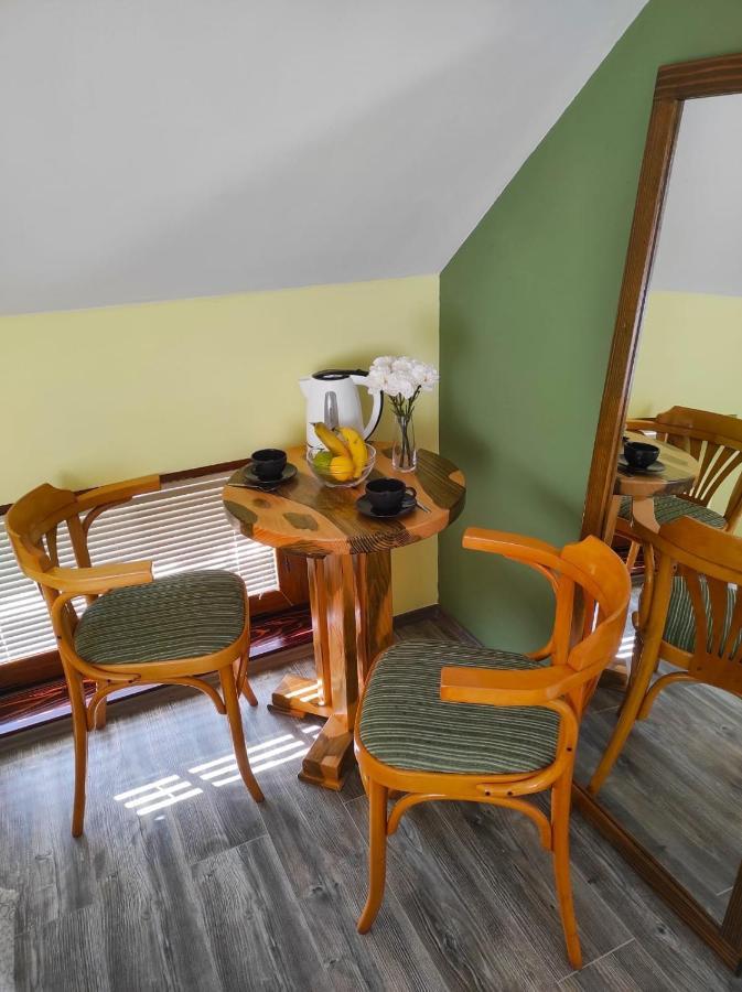 Accommodation "Old Town Dreznik" Раковица Екстериор снимка