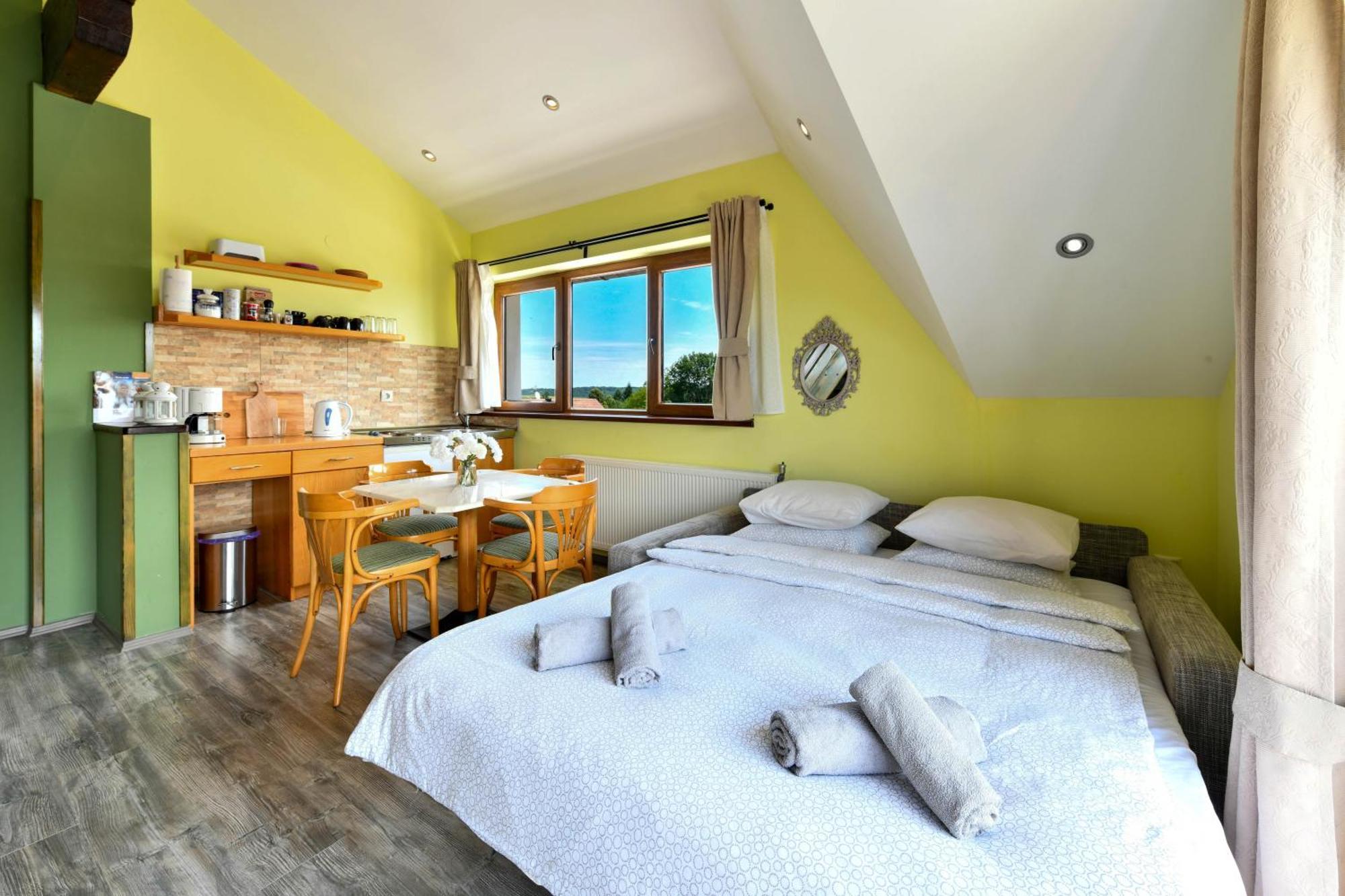 Accommodation "Old Town Dreznik" Раковица Екстериор снимка